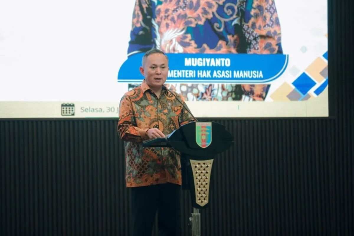 Risiko Pelanggaran Hak Asasi Manusia dalam Industri Tambang dan Perkebunan