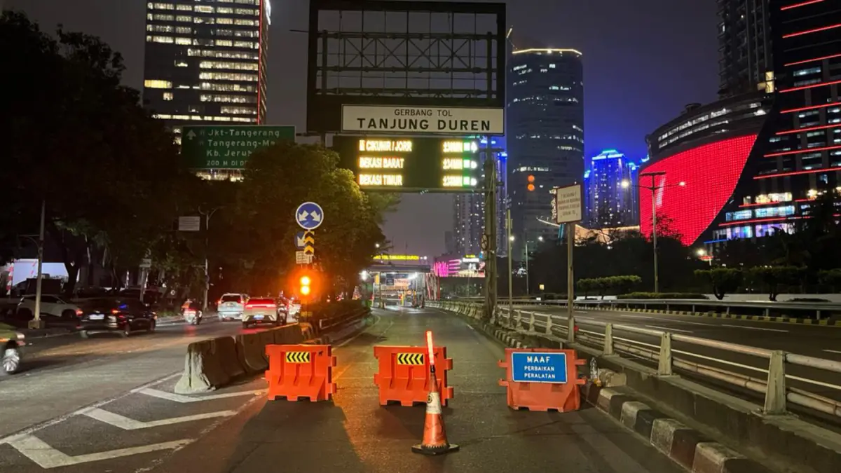 Dampak Demo Terhadap Arus Lalu Lintas di Jakarta Dampak Demo Terhadap Arus Lalu Lintas di Jakarta