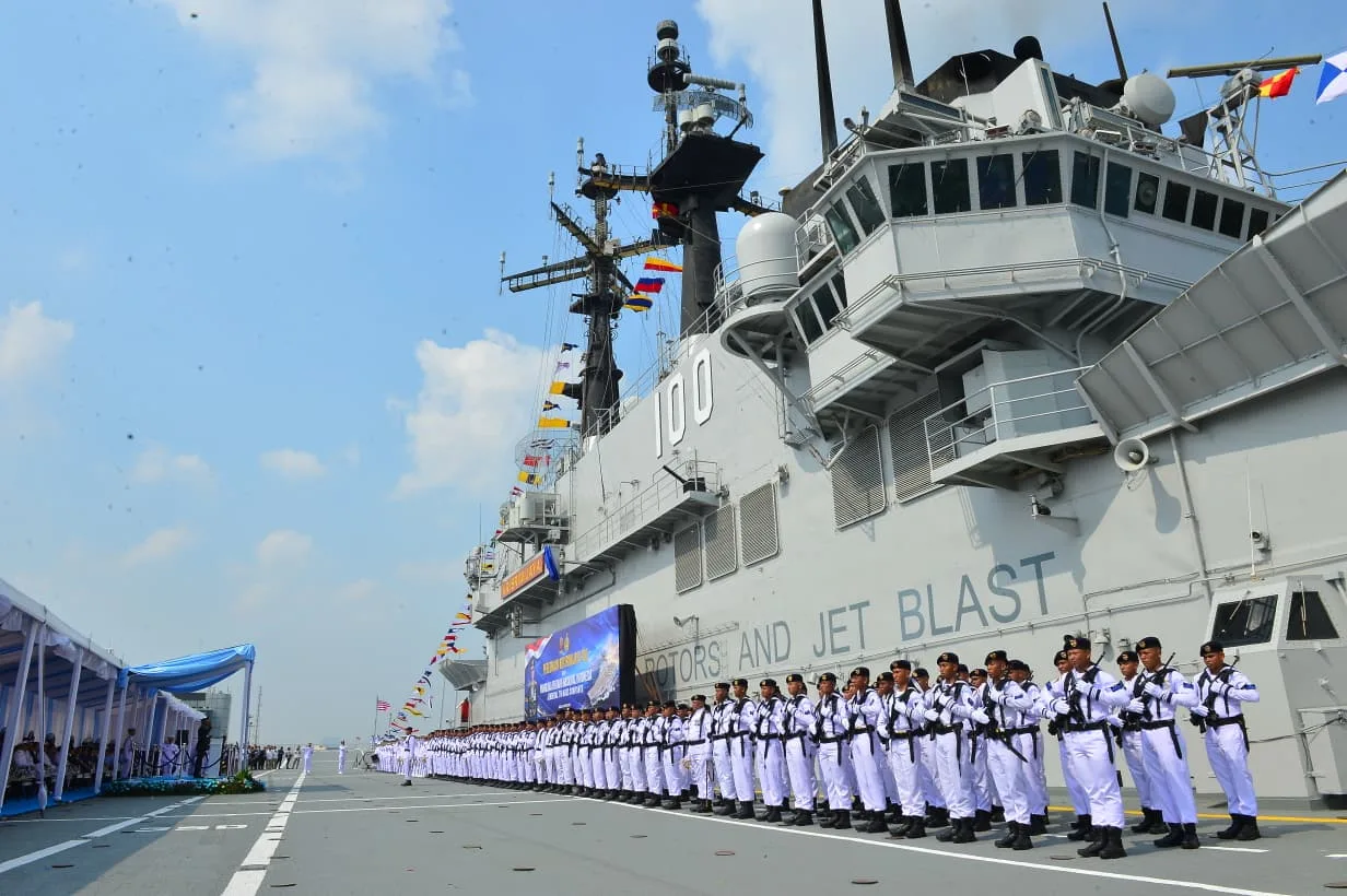 Panglima TNI Resmikan KRI Sriwijaya-100, Perkuat Pertahanan Maritim Panglima TNI Resmikan KRI Sriwijaya-100, Perkuat Pertahanan Maritim