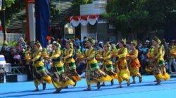 Perkuat Identitas Dan Kebanggaan Terhadap Budaya Daerah, Dandim Probolinggo Hadiri Gelaran Pawai Budaya Hari Jadi Ke 667 Kota Probolinggo