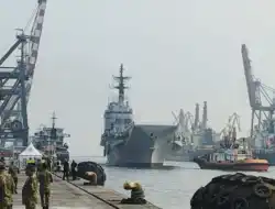 ITS Giuseppe Garibaldi Sandar di Tanjung Priok, Menhan RI Hadiri Penyambutan