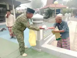 Tak Sekadar Berbagi, Jumat Berkah Kodim 1002/HST Jadi Ajang Dekatkan TNI dengan Warga