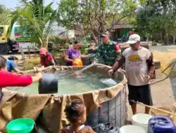 Peduli Kemarau Panjang, Kodim Bojonegoro Salurkan 130 Ribu Liter Air Bersih Setiap Hari