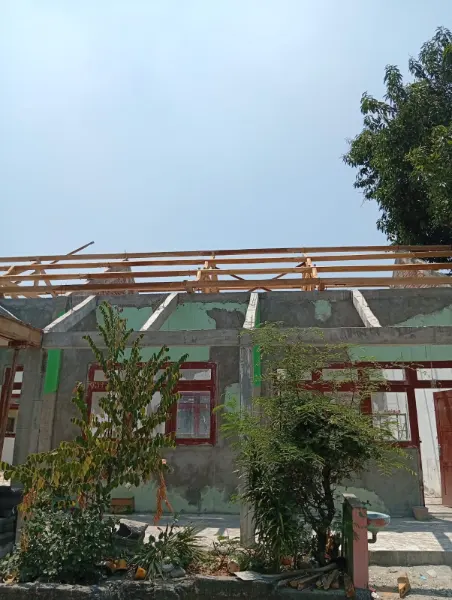 Revit Sekolah Nganjuk Disorot: Potongan Anggaran dan Kualitas Pekerjaan Jadi Sorotan Revit Sekolah Nganjuk Disorot: Potongan Anggaran dan Kualitas Pekerjaan Jadi Sorotan
