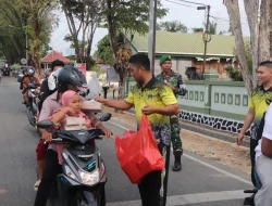 Jum’at Berkah Kodim 0908/Bontang, TNI Hadir Berbagi dan Pererat Kemanunggalan dengan Rakyat