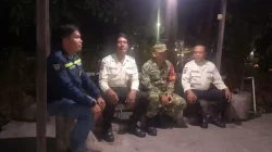 Patroli Dini Hari, Babinsa Kelurahan Gunung Elai Perkuat Keamanan Lingkungan