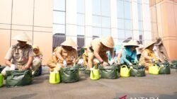 Penanaman Bibit Tanaman Pendamping Pangan di Jakarta Pusat