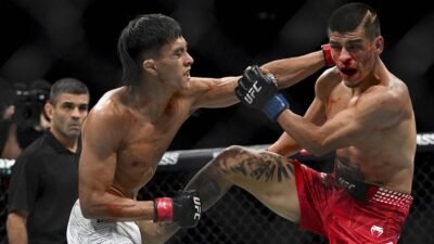 Bilal Hasan Raih Bonus Besar Setelah Kemenangan Debut di UFC Bilal Hasan Raih Bonus Besar Setelah Kemenangan Debut di UFC
