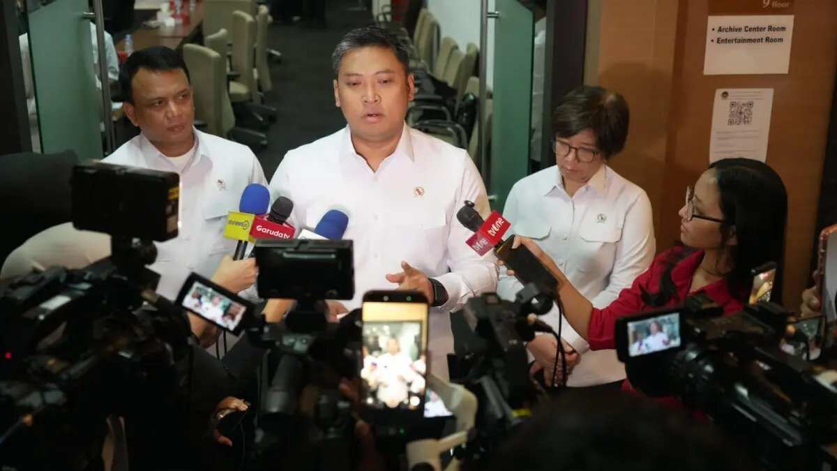 Permohonan Maaf Kepala BGN Terkait Keracunan Makanan di Sidoarjo