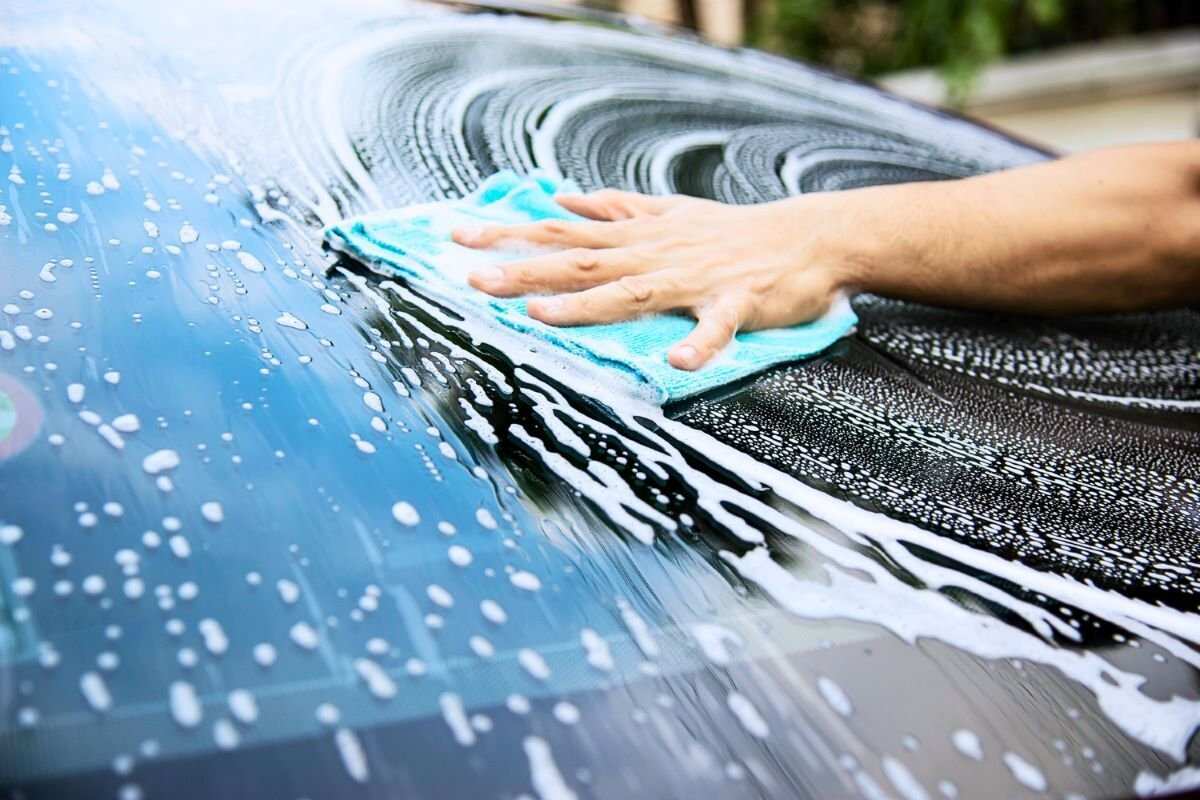 Tips Efektif Merawat Kaca Mobil Agar Bebas Jamur Tips Efektif Merawat Kaca Mobil Agar Bebas Jamur