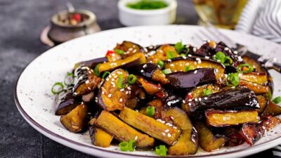 Cara Memasak Oseng Terong Bawang yang Praktis Cara Memasak Oseng Terong Bawang yang Praktis
