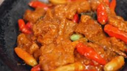 Resep Sambal Krecek Empuk dengan Santan