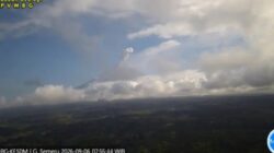 Fenomena Erupsi Empat Gunung Api Bersamaan di Indonesia