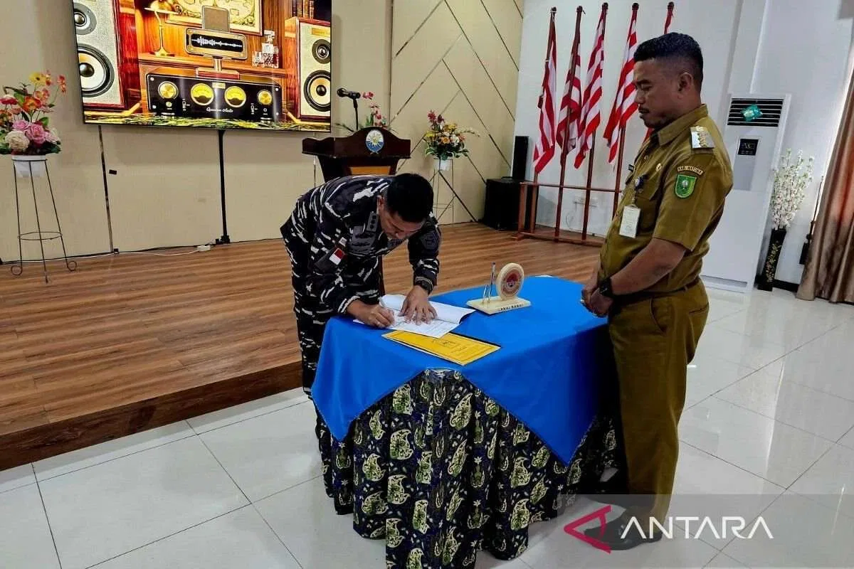 Donasi Tanah oleh Warga Natuna untuk TNI AL di Pulau Midai