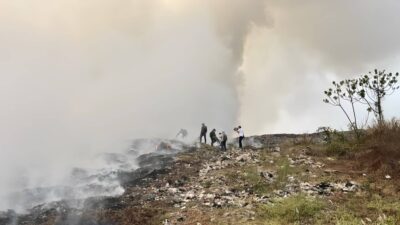 Kebakaran Meluas di TPA Galuga, Bogor