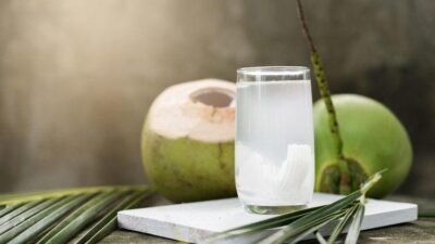 Mengapa Minum Air Kelapa Meningkatkan Frekuensi Buang Air Kecil?