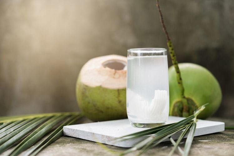 Mengapa Minum Air Kelapa Meningkatkan Frekuensi Buang Air Kecil?