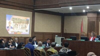 Tuntutan Kubu Gus Alex untuk Jokowi Hadir di Sidang Korupsi Haji