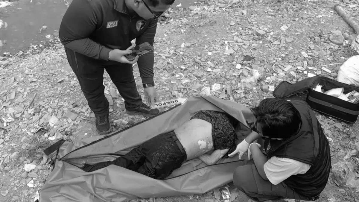 Penemuan Mayat Pria di Aliran Kali Kebon Manggis