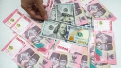 Rupiah Melorot Tertekan Dua Sentimen Utama