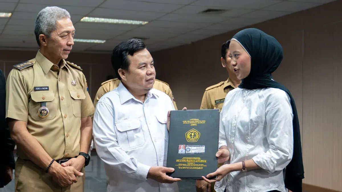 Dukungan Pemerintah Bogor bagi Alumni Siswa Kurang Mampu