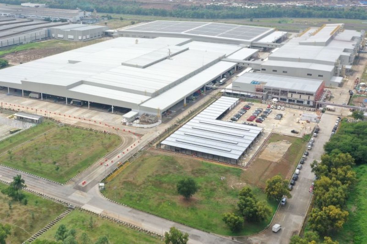 Karawang Mencapai Puncak Investasi di Jawa Barat