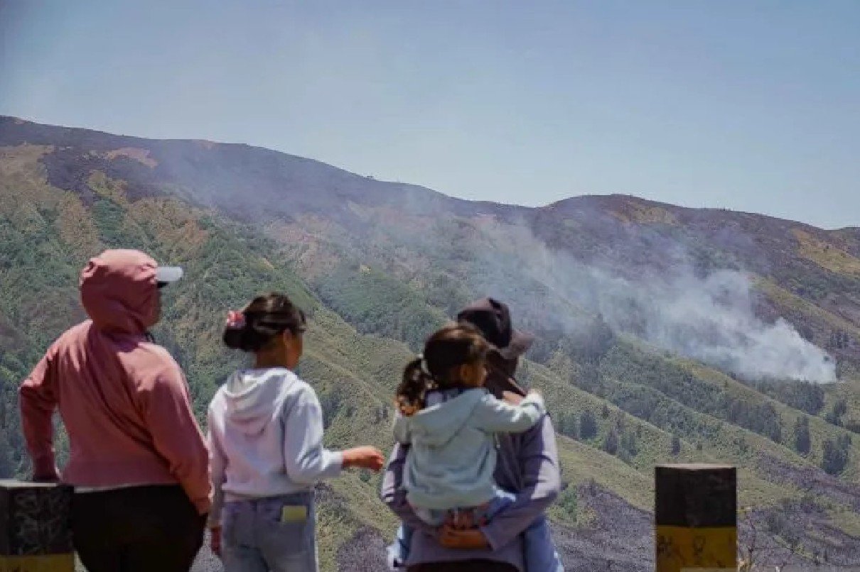 Pembukaan Kembali Wisata Gunung Bromo Pasca Kebakaran