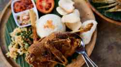 Surabaya dan Nasi Bebek: Pilihan Kuliner yang Menggugah Selera Surabaya dan Nasi Bebek: Pilihan Kuliner yang Menggugah Selera