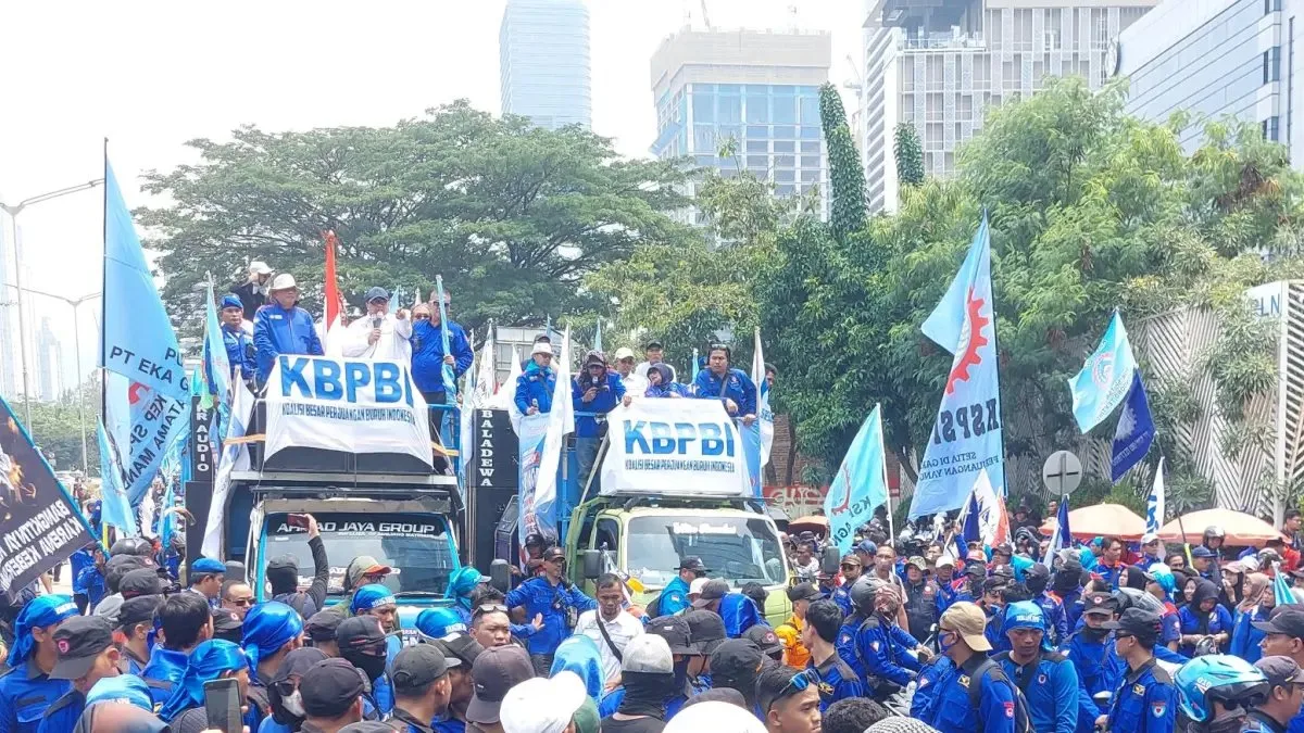 Perbedaan Bencana Sinyal dalam Unjuk Rasa Buruh dan Mahasiswa Perbedaan Bencana Sinyal dalam Unjuk Rasa Buruh dan Mahasiswa