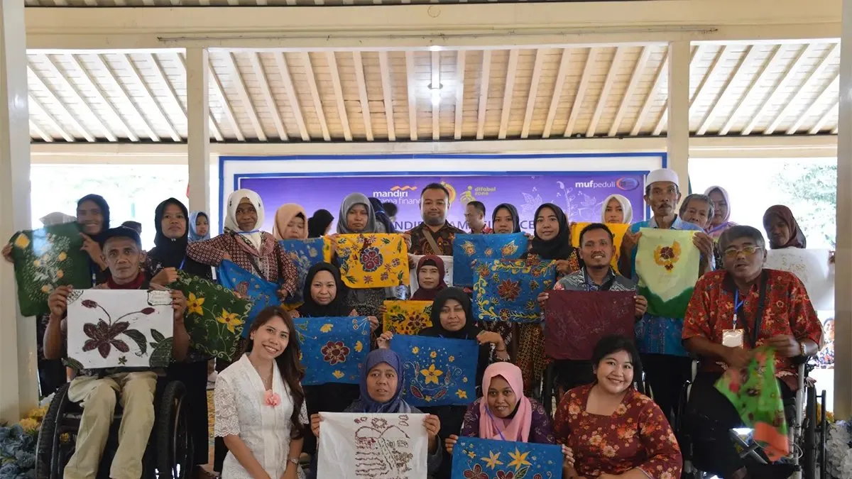 Membatik sebagai Sarana Pemberdayaan Penyandang Disabilitas Membatik sebagai Sarana Pemberdayaan Penyandang Disabilitas