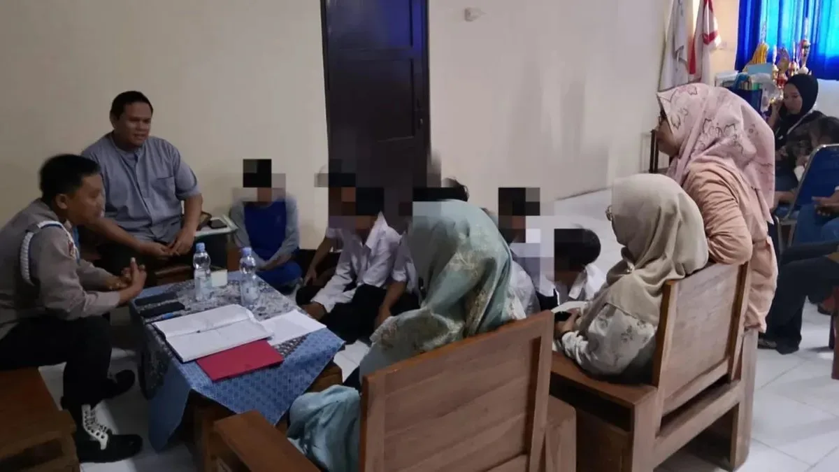 Tindakan Polisi Terhadap Siswa yang Konvoi dengan Senjata Tajam di Serang