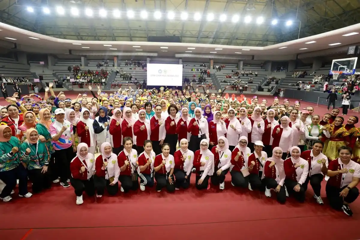 Olahraga sebagai Gaya Hidup untuk Membangun Generasi Emas 2045 Olahraga sebagai Gaya Hidup untuk Membangun Generasi Emas 2045