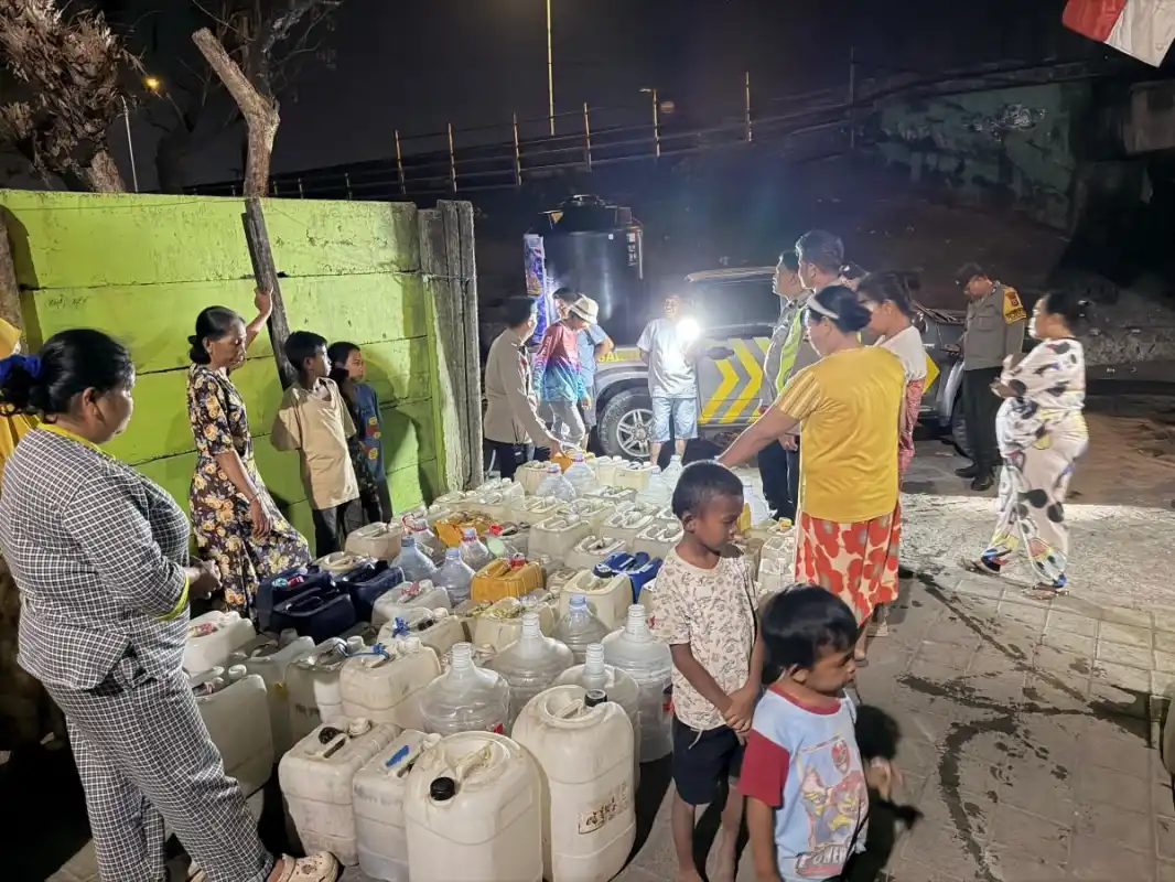 Bantuan Air Bersih untuk Mengatasi Krisis di Makassar