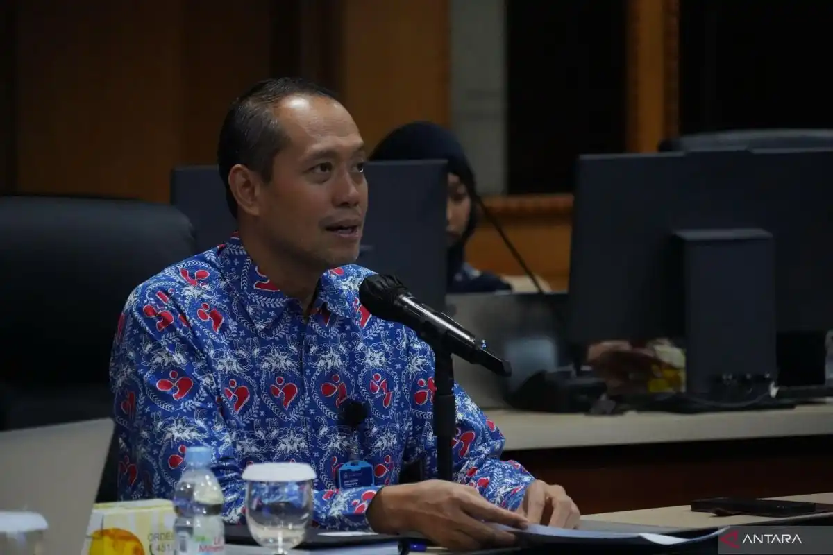 Mempersiapkan Generasi Muda Menghadapi Tantangan Masa Depan Mempersiapkan Generasi Muda Menghadapi Tantangan Masa Depan