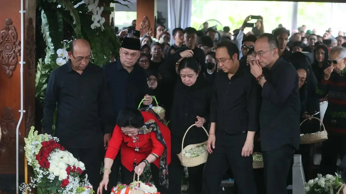 Momen Kehidupan Guruh Soekarnoputra dan Ambisinya di Dunia Politik