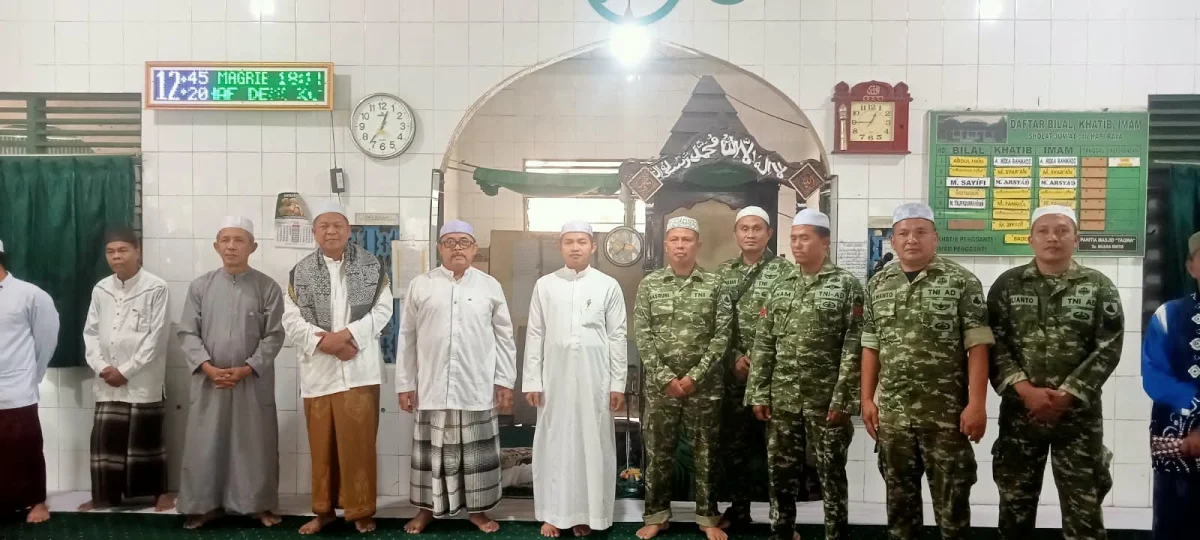 Kodim 1002/HST Perkuat Kemanunggalan TNI dan Rakyat Lewat Jumat Berkah