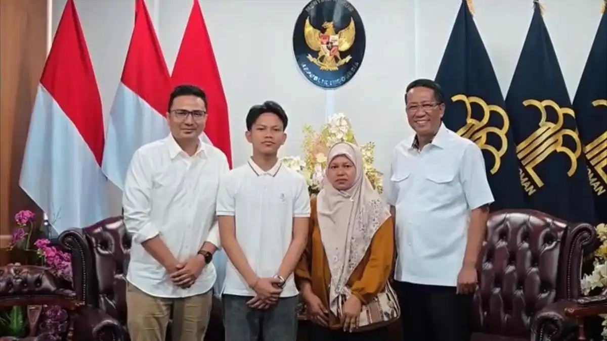 Momen Mengharukan: Farel Prayoga Bertemu Lagi dengan Ibu Kandung