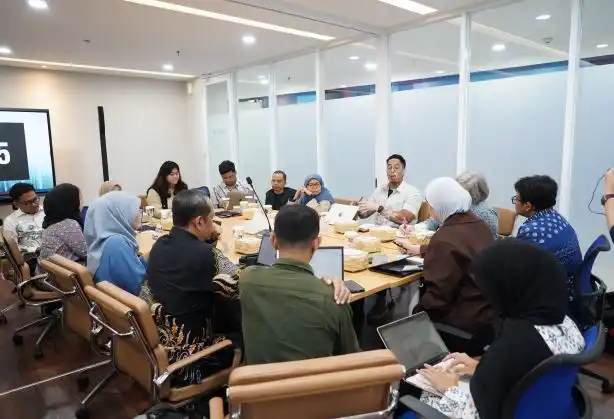 Peran Alumni Perguruan Tinggi dalam Pengabdian Masyarakat