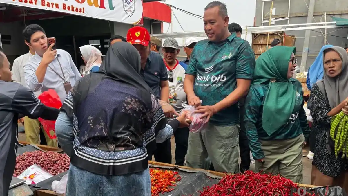 Gerakan Gebrak Pasar Bekasi Libatkan Wali Kota dan ASN untuk Hidupkan Perdagangan Rakyat