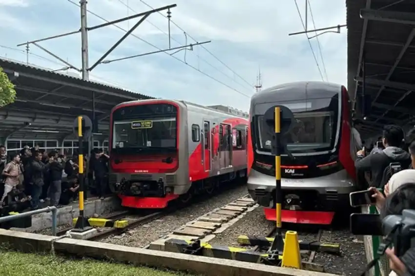 Gangguan Pintu KRL Jakarta-Bogor Memicu Keterlambatan Sembilan Perjalanan