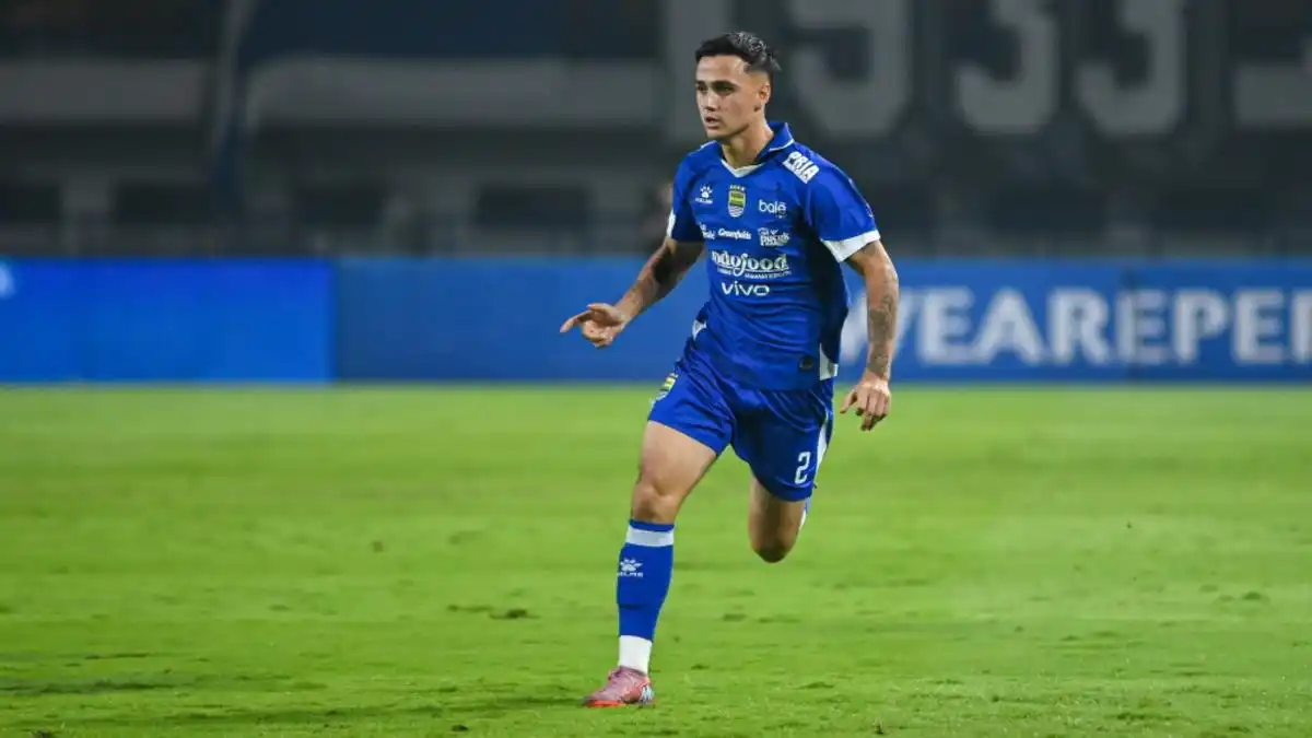 Persib Bandung Hadapi Dewa United di Tengah Padatnya Jadwal Kompetisi