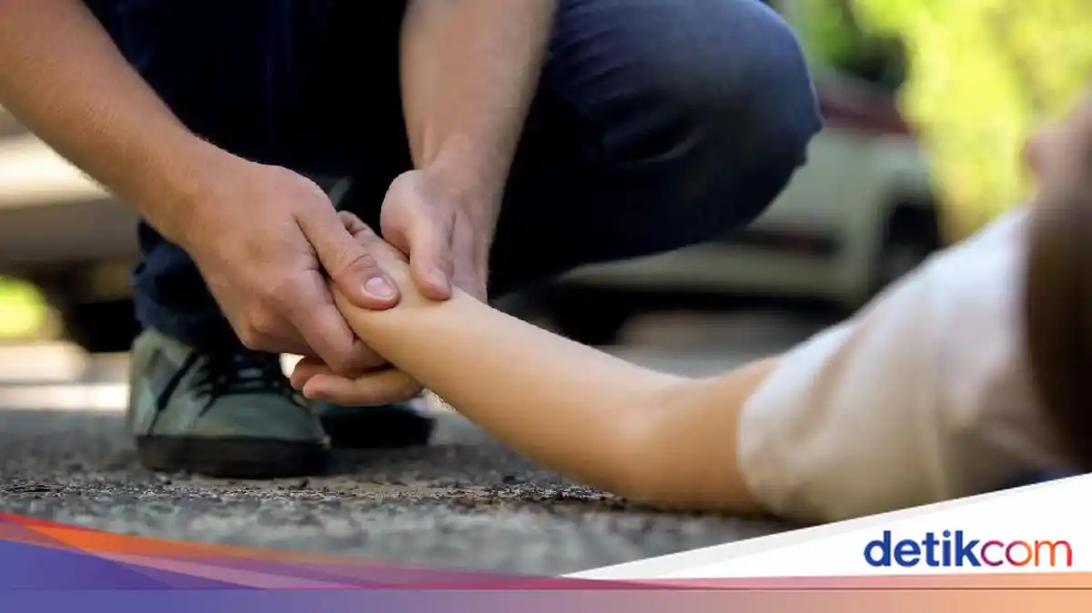 Kecelakaan Dua Motor di Citeureup, Pengendara Honda Beat Terluka