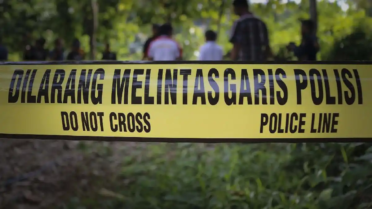 Penggerebekan Pabrik Obat Ilegal di Bandung Ungkap Lima Tersangka
