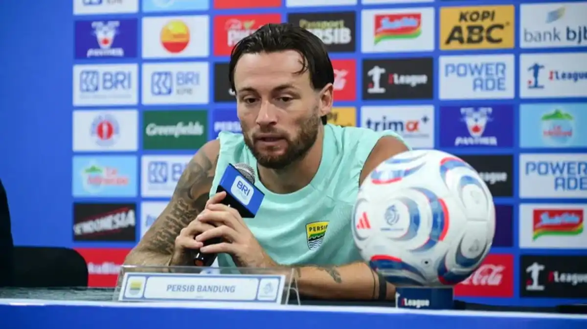 Marc Klok Bidik Kemenangan Persib atas Persik di Kandang