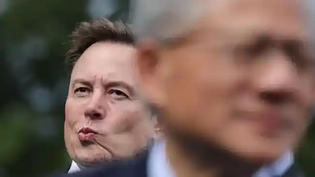 Sumbangan Elon Musk Cetak Rekor Dana Politik Partai Republik AS