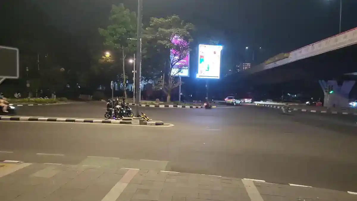 Simpang Dago Kembali Kondusif Setelah Truk Dalmas Dibakar dan Polisi Diserang