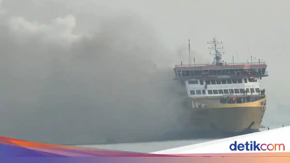 Kebakaran KMP Batumandi di Perairan Merak: Seluruh Penumpang Dievakuasi, Penyebab Masih Ditelusuri