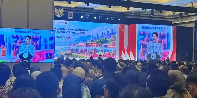 Kredit Perbankan Tumbuh 13,69 Persen, OJK Sampaikan Laporan kepada Prabowo