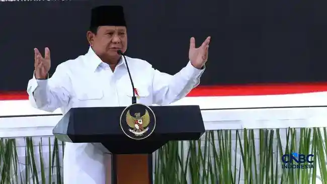 Airlangga Paparkan Pertumbuhan dan Sejumlah Indikator Ekonomi Indonesia kepada Presiden
