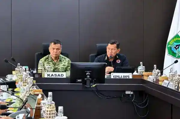 BNPB Perkuat Pemadaman Karhutla di Lima Gunung Jawa Timur